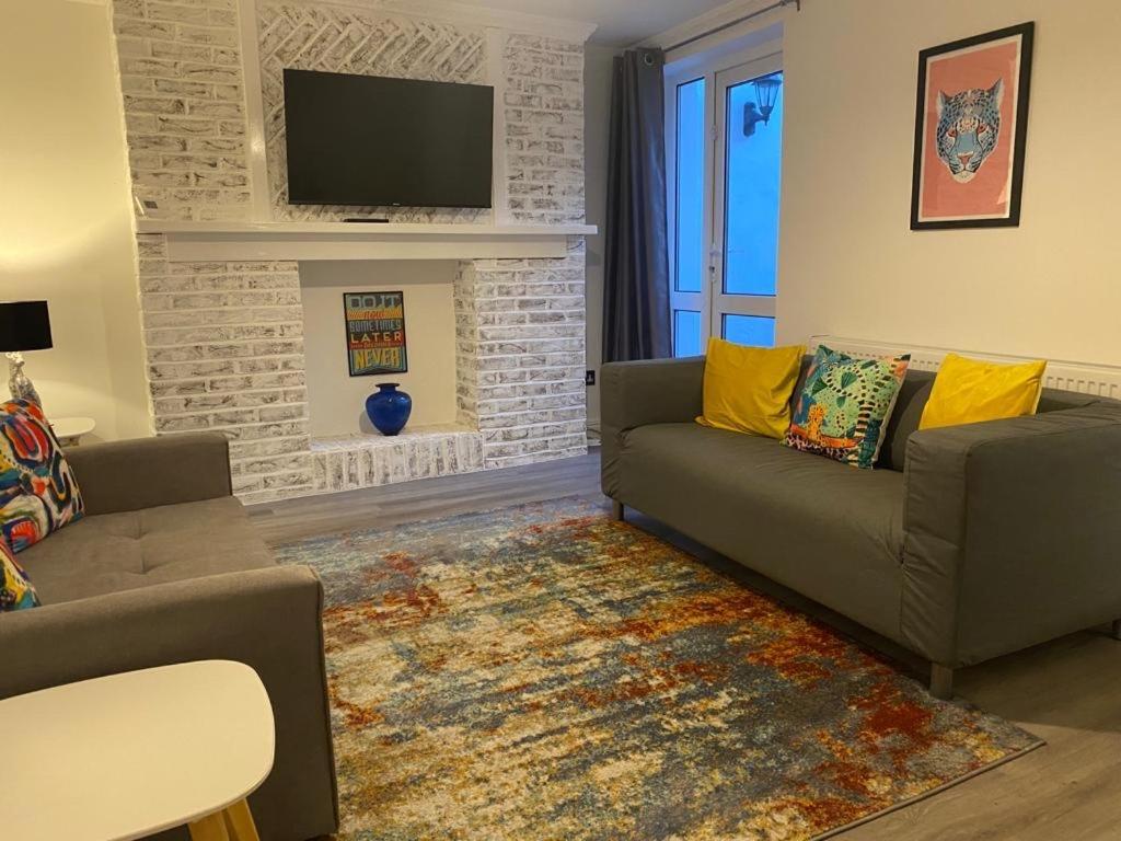 Kemptown Courtyard Apartment *